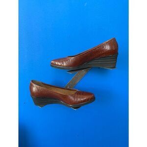 Salvatore Ferragamo Italy Women's Sz  6 2A Brown Suede Slip-on Wedges Shoes